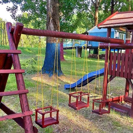 Отель Tisza Camping & Kalandpark Tokaj Rakamaz Экстерьер фото