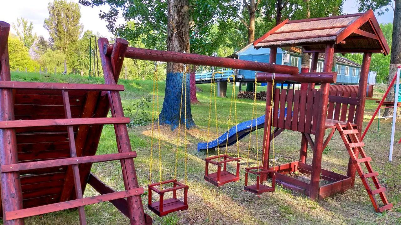 Отель Tisza Camping & Kalandpark Tokaj Rakamaz Экстерьер фото
